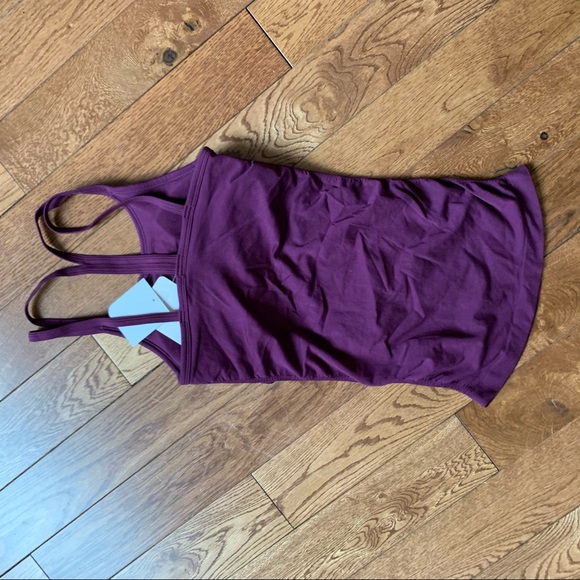 Fabletics NWT Kathie seamless support tank - Picture 2 of 3